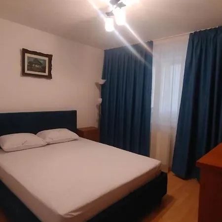 Tomis 1 Apartmán *