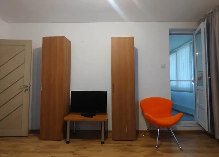 Appartement Tomis 1 *